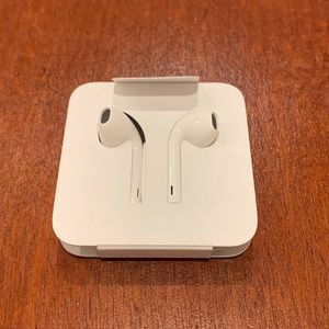 Apple Ear Buds. Never Used.